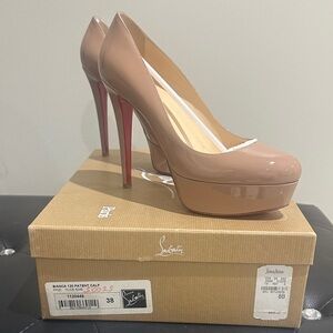 Christian Louboutin Beige Patent Leather Heels